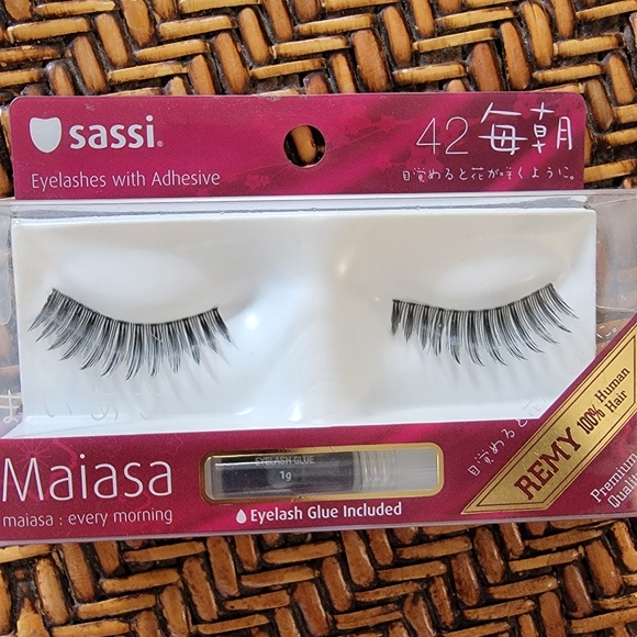 6 pair Remy Eyelashes. - Picture 5 of 5